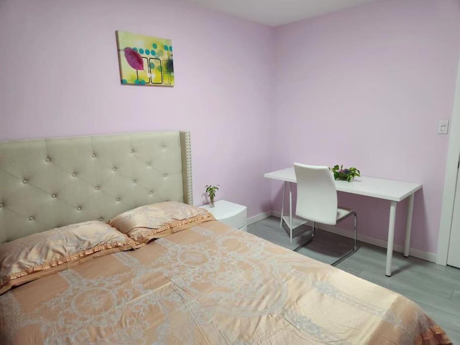 Private Single Room In A House Richmond Esterno foto